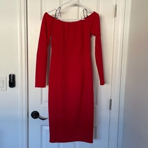Bebe Off Shoulder Knee Length Sexy Red Dress Size 2 3/4 Sleeve